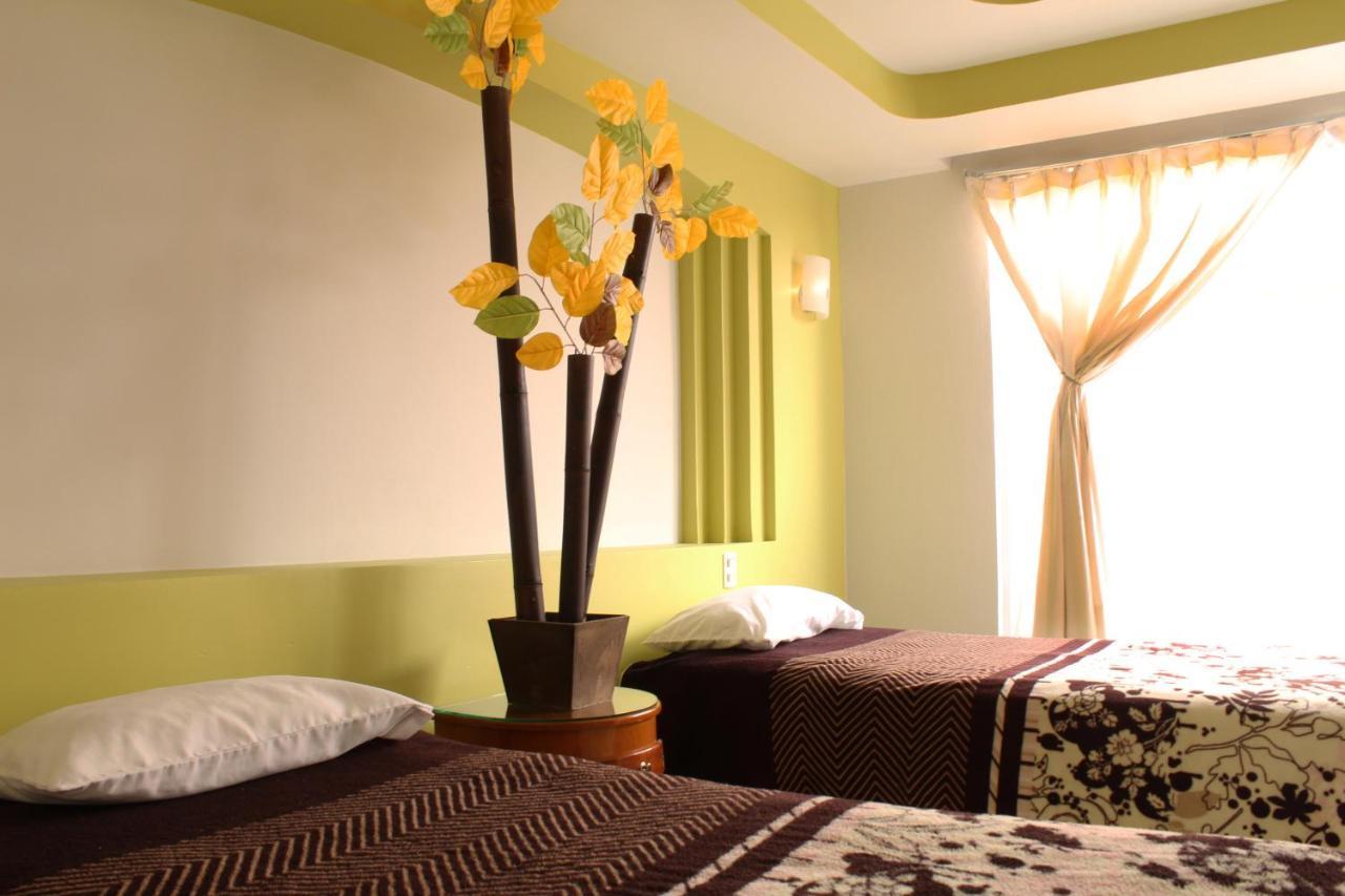 Hotel Real De Cortes Los Reyes  Eksteriør billede